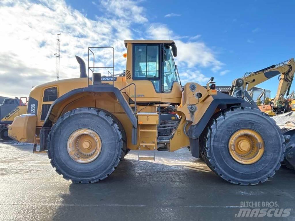 Volvo L 220 G Pyöräkuormaajat