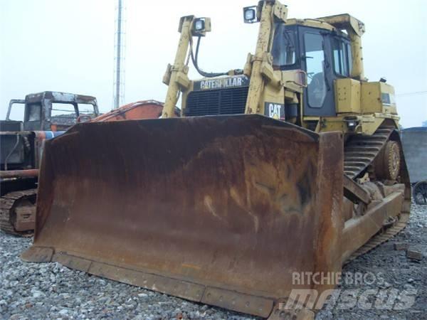 CAT D 9 R Telaketjupuskutraktorit