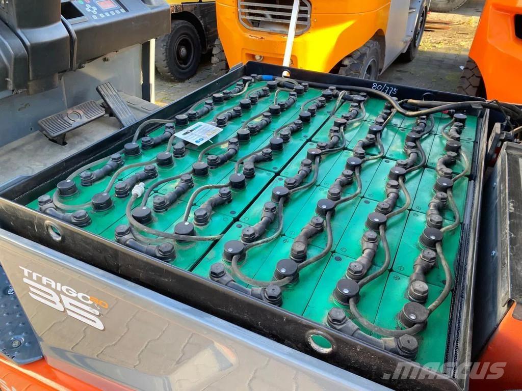 Toyota 8FBMT35 Sähkötrukit