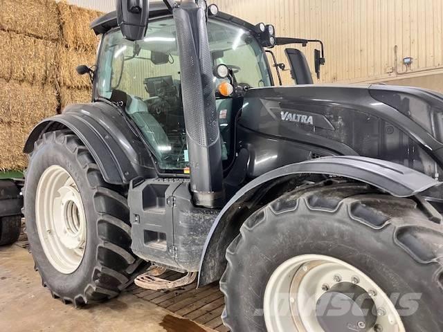 Valtra T 234 V Traktorit