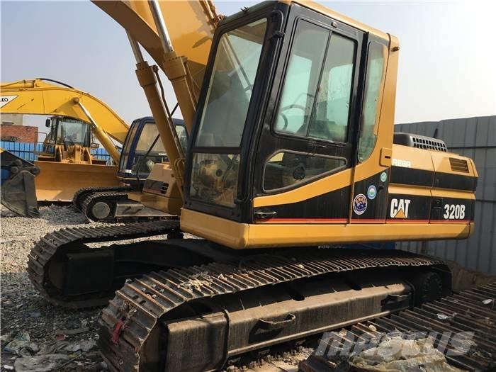 CAT 320 B Telakaivukoneet