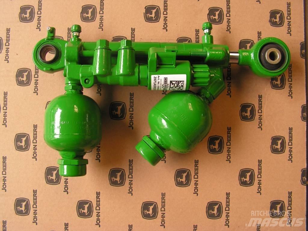 John Deere 6150 R Ohjaamo ja sisusta
