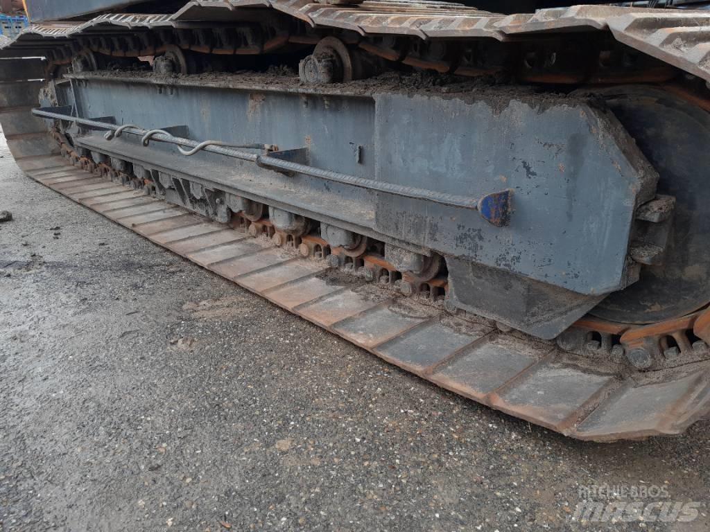 Hitachi KH 100 Tela-alustaiset nosturit