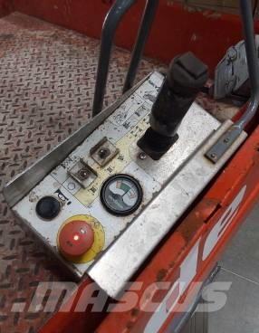 SkyJack SJ III 4632 Saksilavat