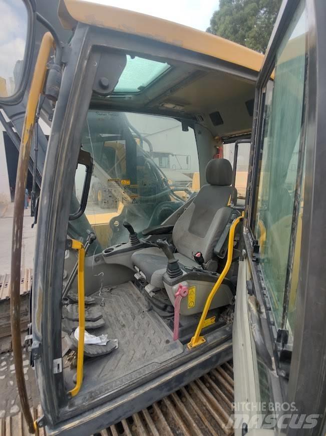 Volvo EC300DL Telakaivukoneet
