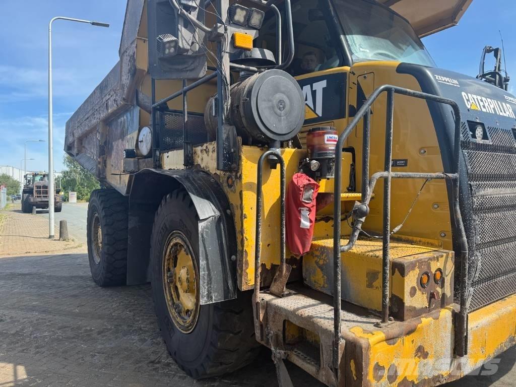 CAT 770 Maansiirtoautot