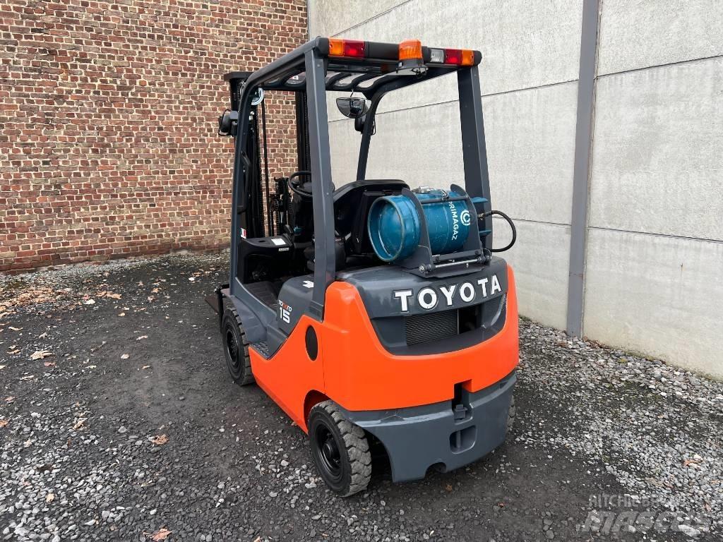 Toyota 02-8 FGF 15 Nestekaasutrukit