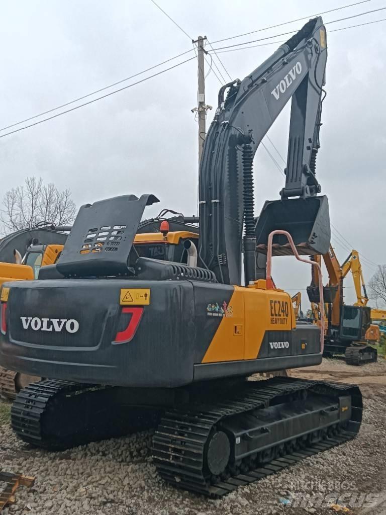 Volvo EC 240 Telakaivukoneet