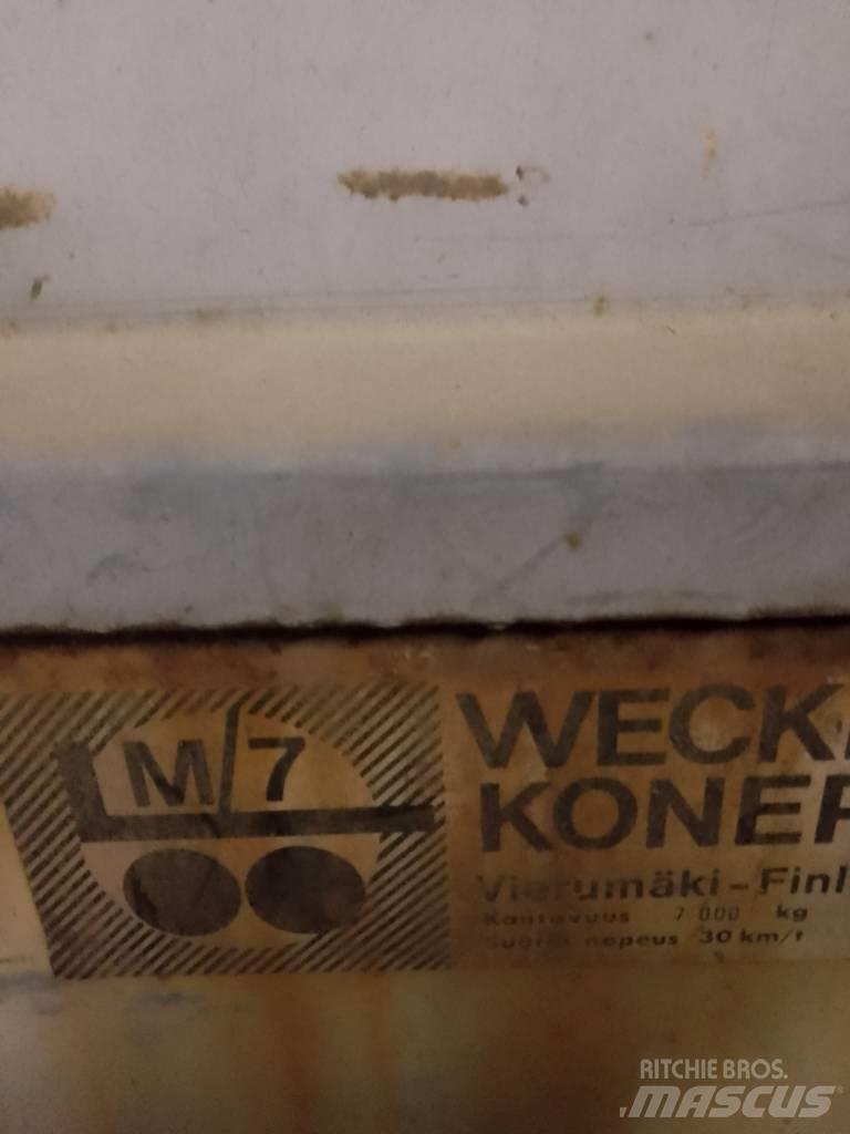 Tuhti M7 Kippiperävaunut