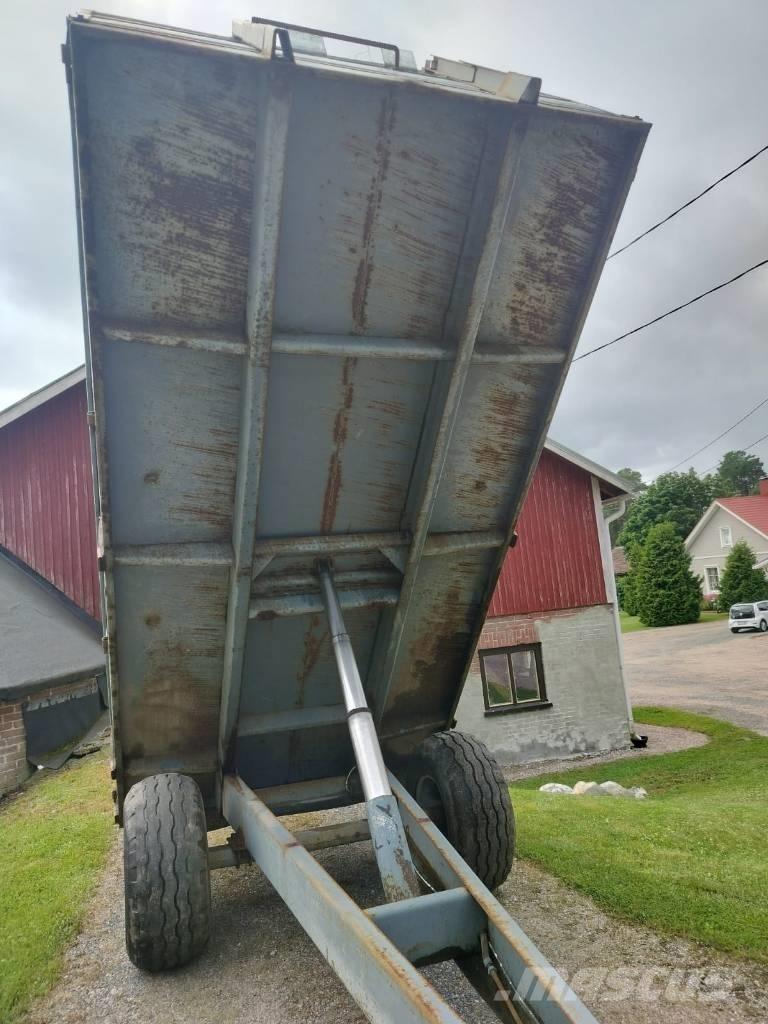 Tuhti M7 Kippiperävaunut