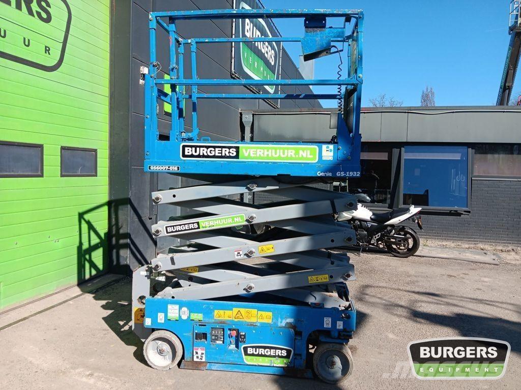 Genie GS-1932 Saksilavat