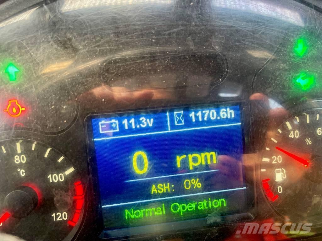 VM Loader 1040 LX Pienkuormaajat