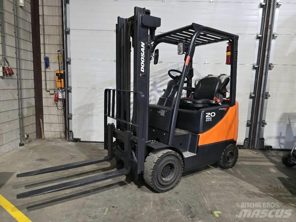 Doosan G20SC-5 Nestekaasutrukit