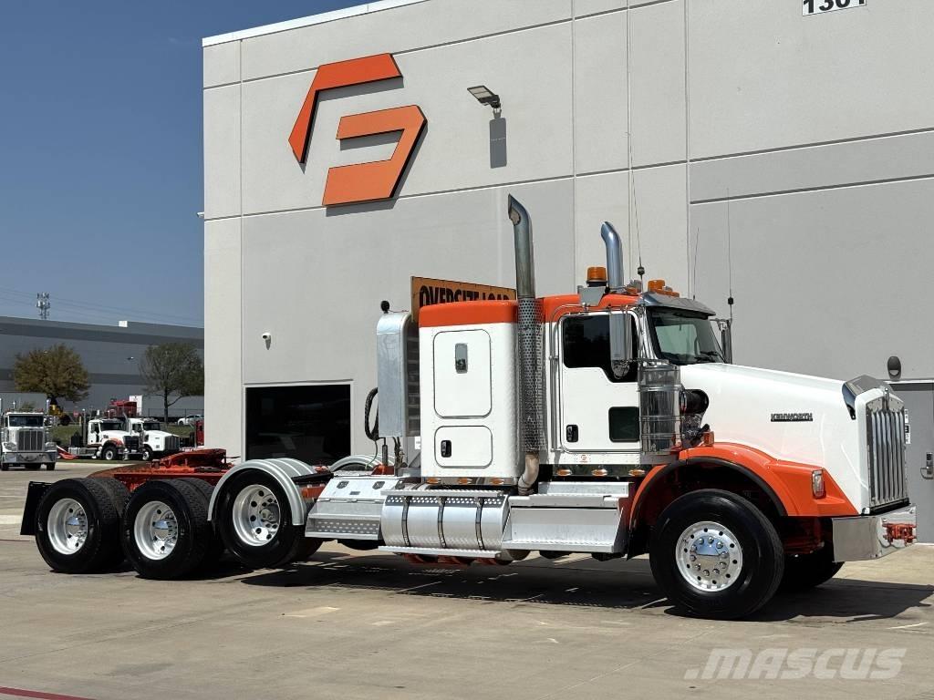 Kenworth T800 Vetopöytäautot