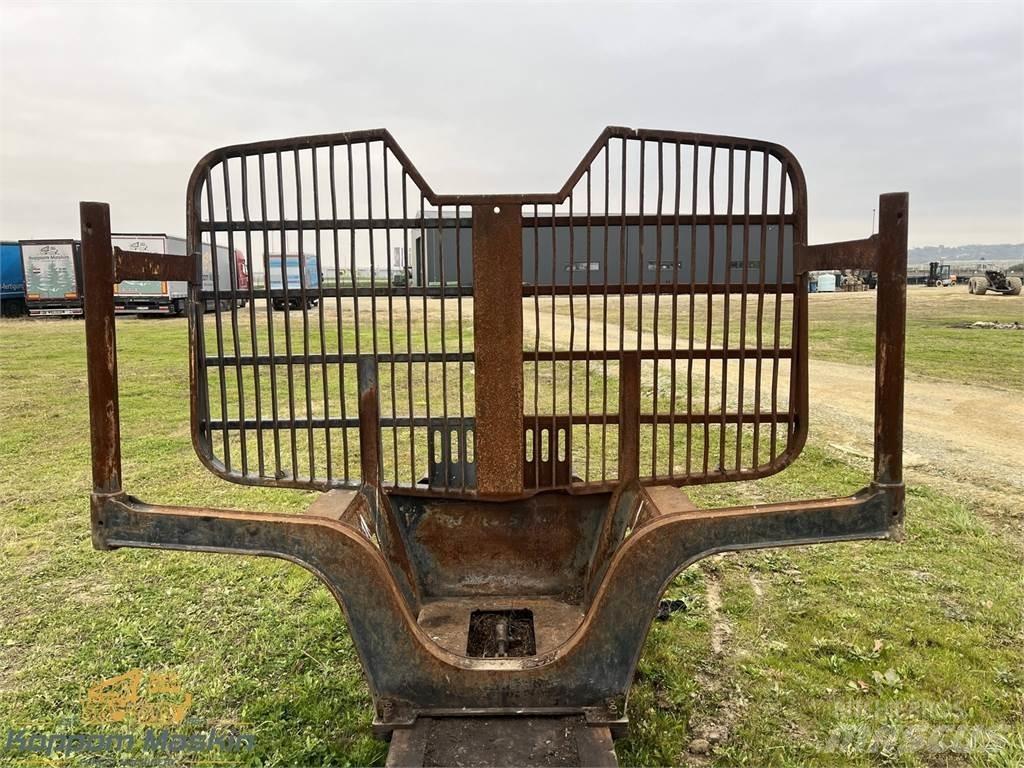 John Deere 1210E Muut