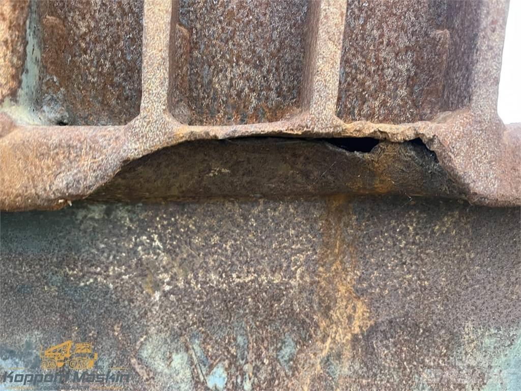 John Deere 1210E Muut