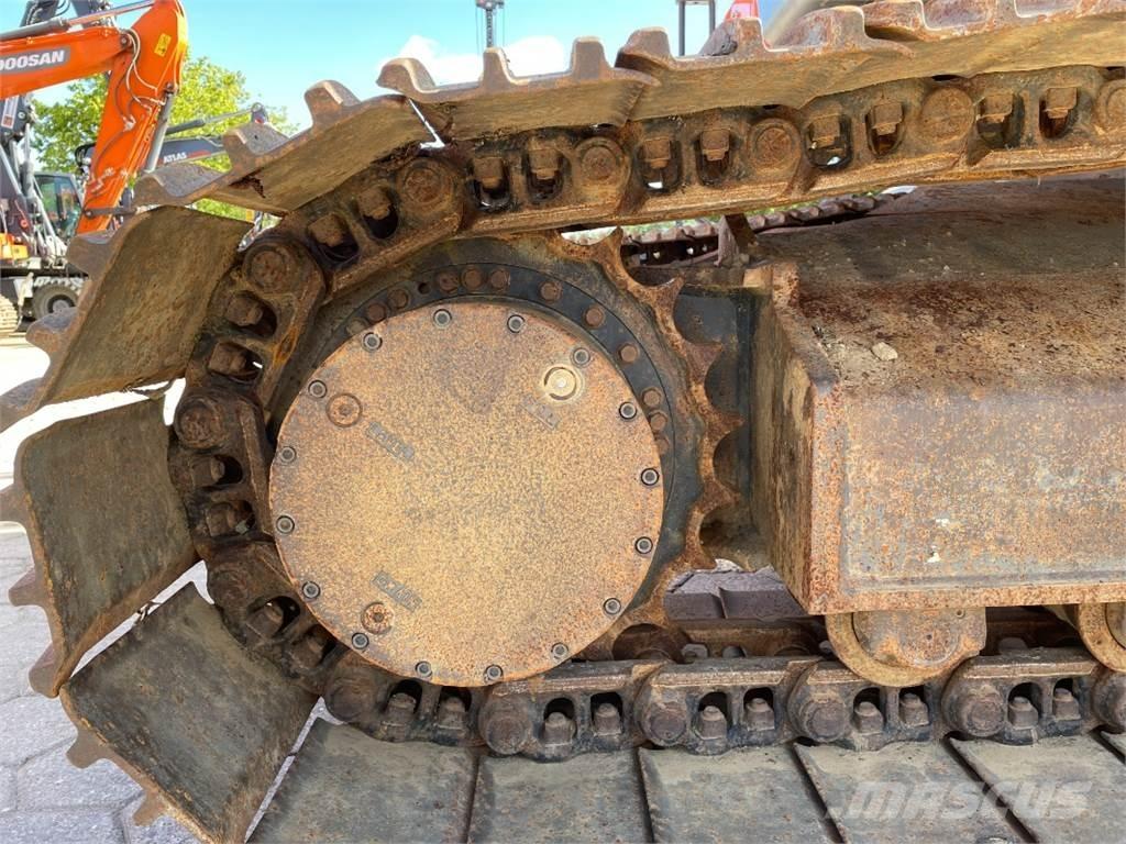 Doosan DX235LC-5 Telakaivukoneet