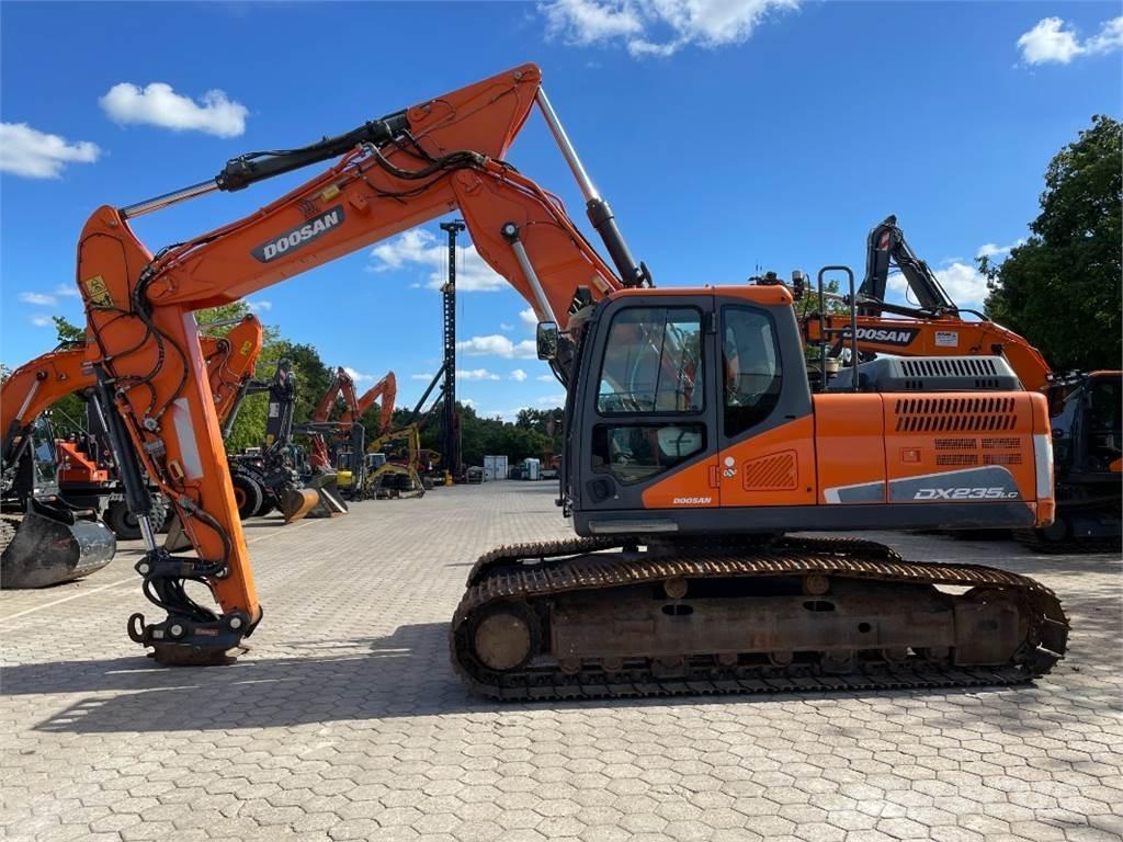 Doosan DX235LC-5 Telakaivukoneet