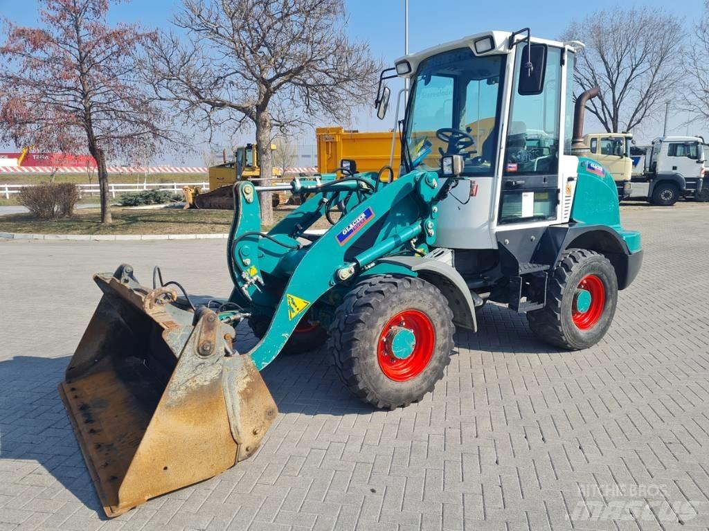 Liebherr L 506 Pyöräkuormaajat