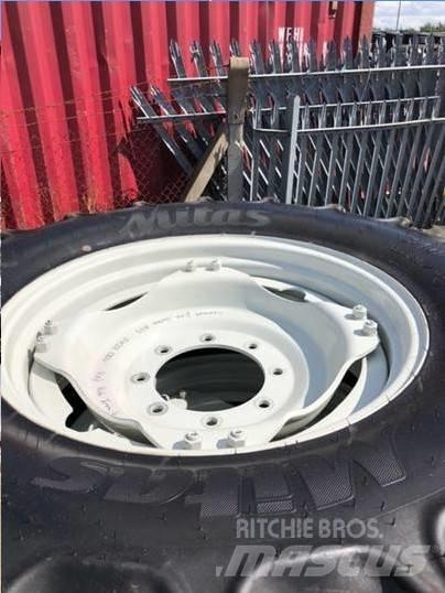 Valtra Wheels & Tyres Renkaat ja vanteet