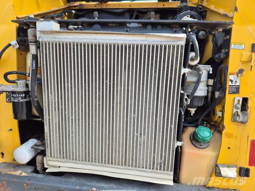 John Deere 317 Liukuohjatut kuormaajat