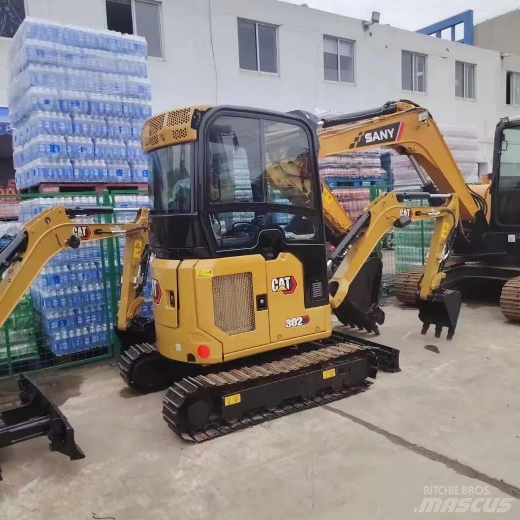 CAT 302 Minikaivukoneet < 7t