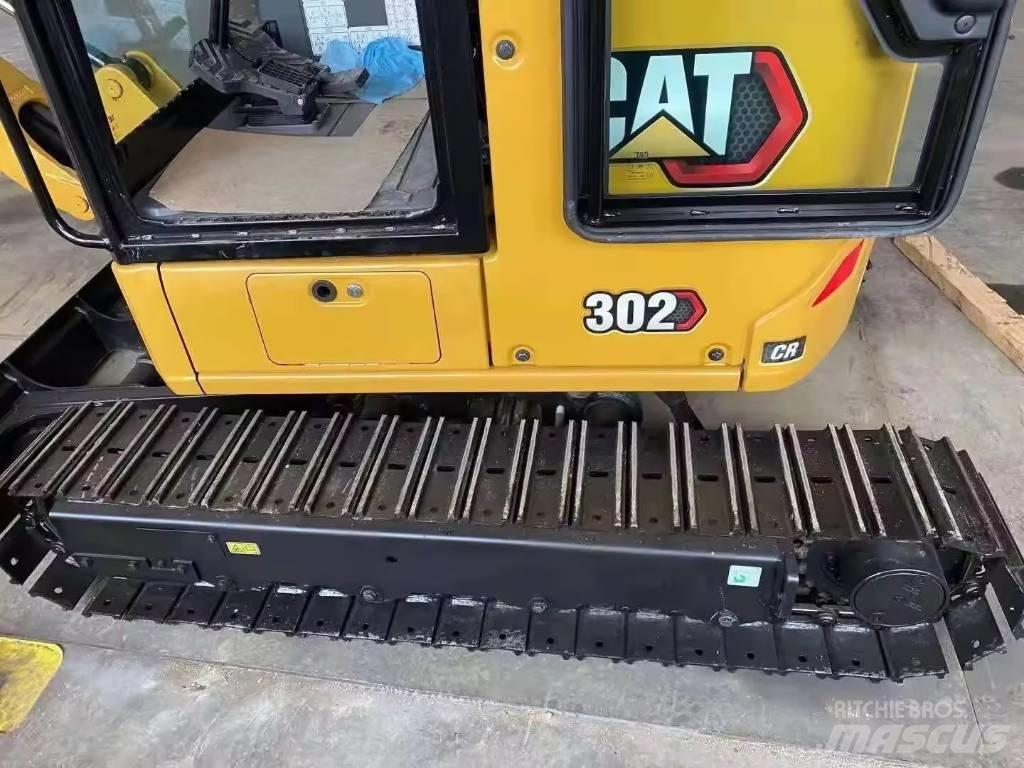 CAT 302 Minikaivukoneet < 7t