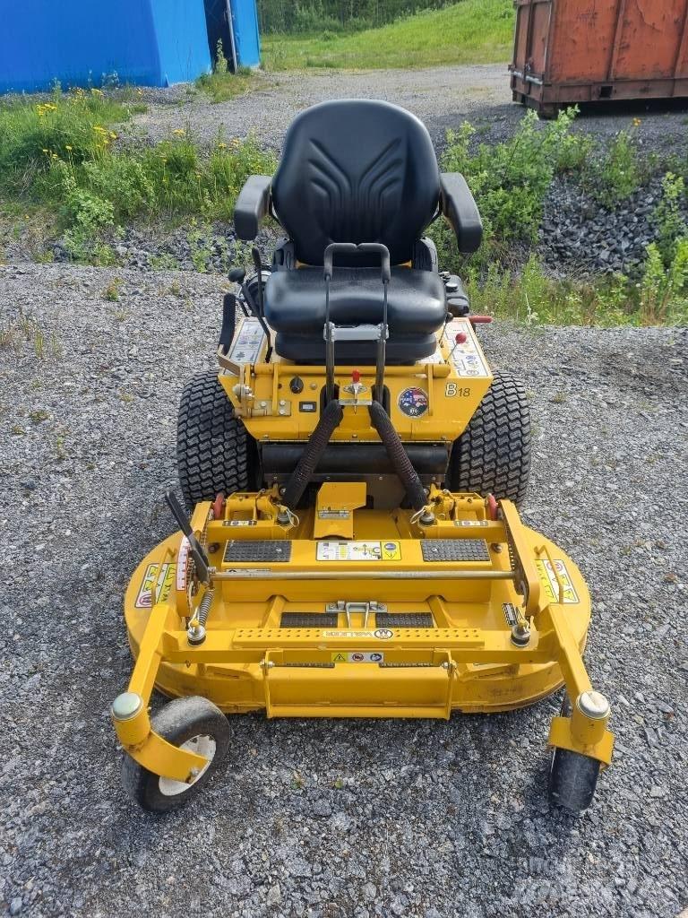 Walker B18 Päältäajettavat ruohonleikkurit