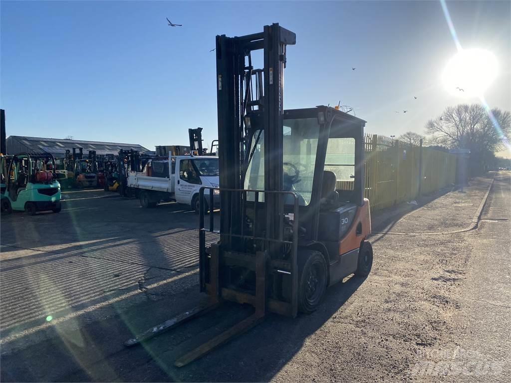 Doosan D30S-5 Dieseltrukit