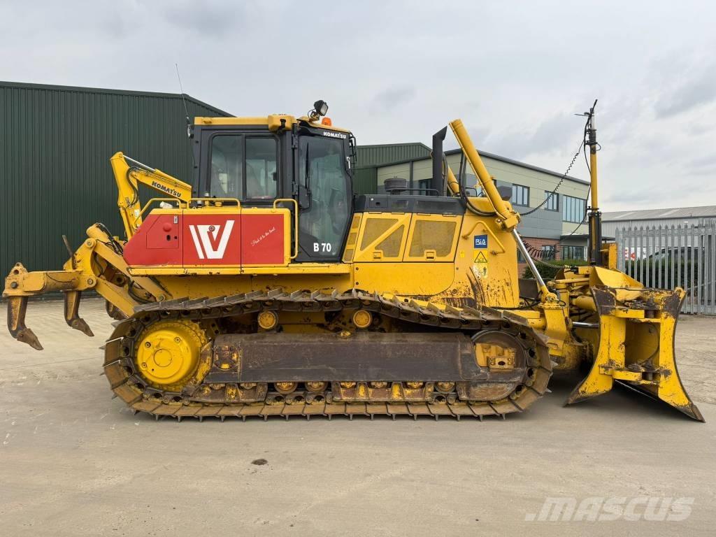 Komatsu D 65 PX-18 Telaketjupuskutraktorit
