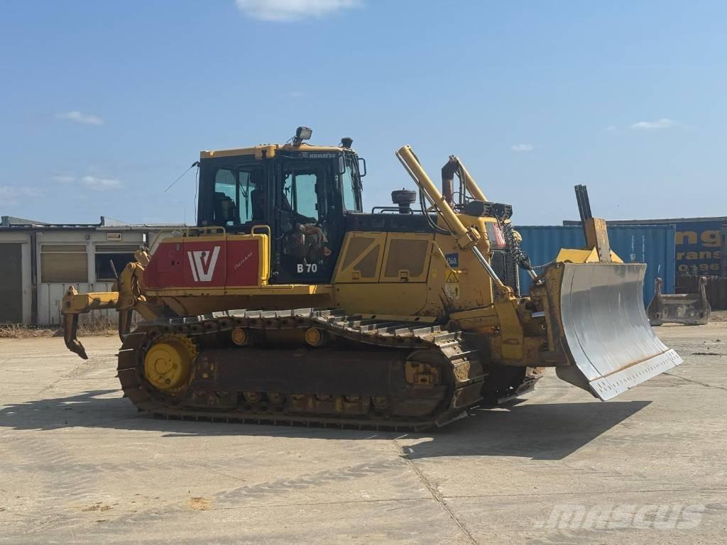 Komatsu D 65 PX-18 Telaketjupuskutraktorit