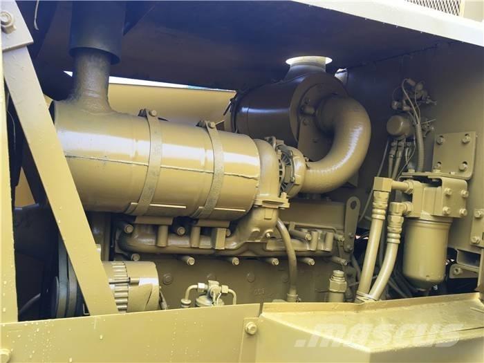 Komatsu GD 661 Tiehöylät
