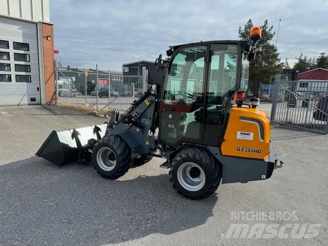 GiANT G2300 HD Pienkuormaajat