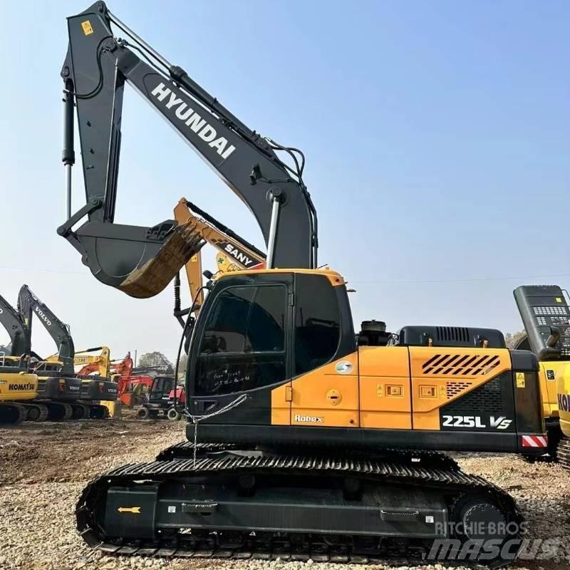 Hyundai R225 Telakaivukoneet