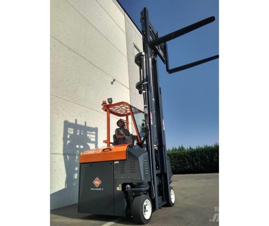 Combilift C3000CBE Kapeakäytävätrukit