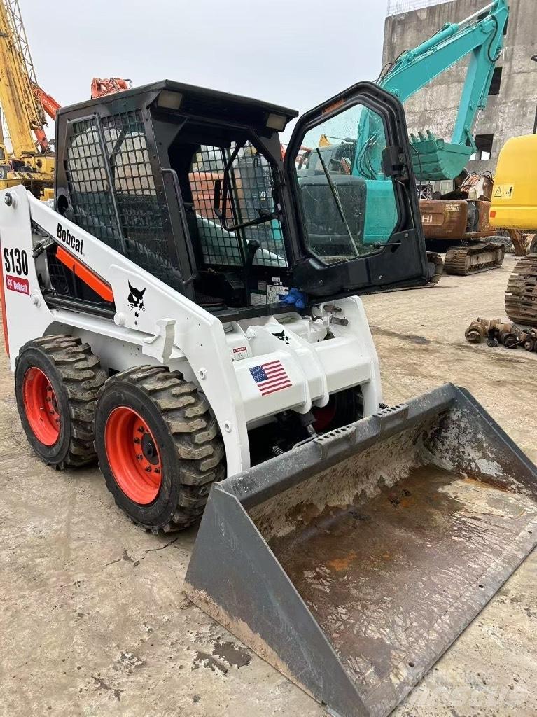 Bobcat S 130 Liukuohjatut kuormaajat