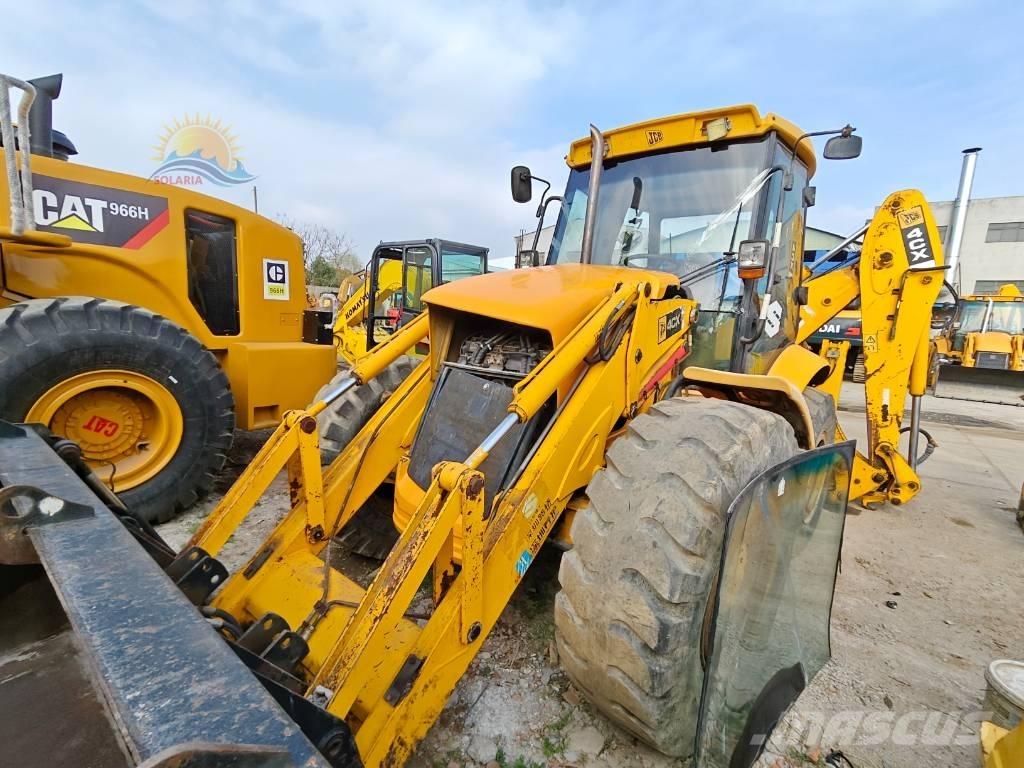 JCB 4CX Kaivurikuormaajat