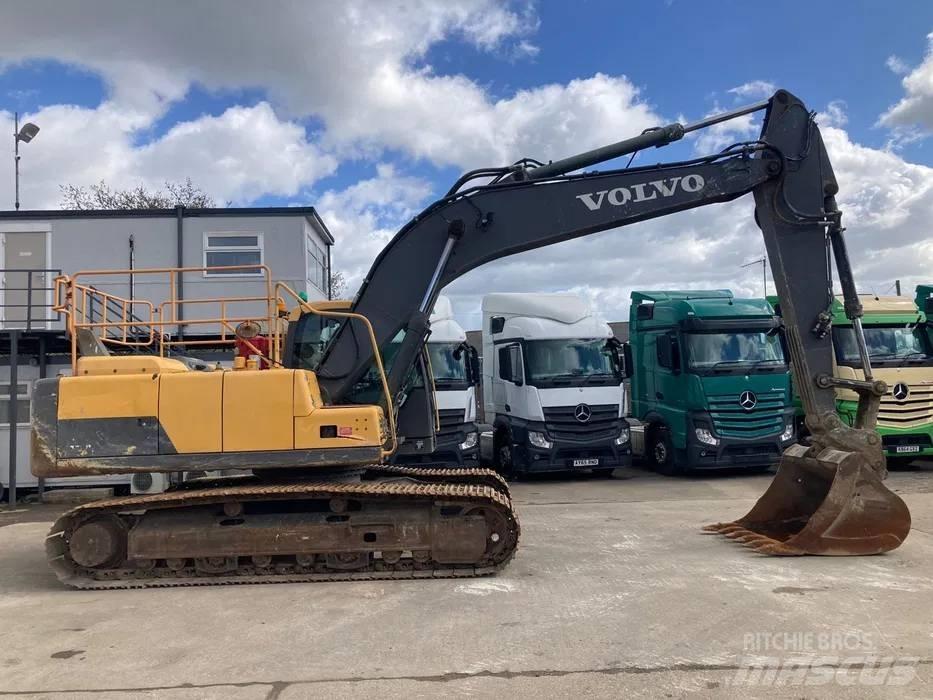 Volvo EC 220 DL Telakaivukoneet