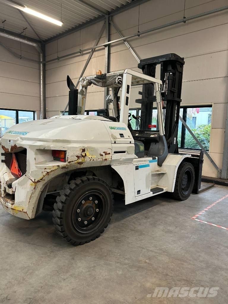 UniCarriers FD100-3 Dieseltrukit