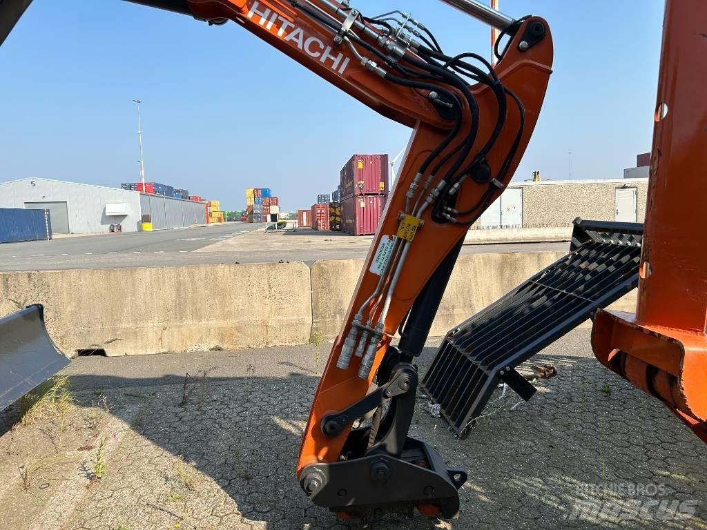 Hitachi ZX95W-7 Pyöräkaivukoneet