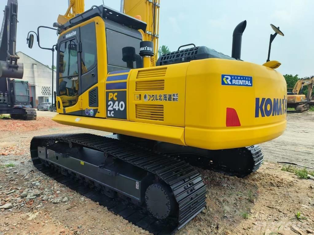 Komatsu PC 240-8 Midikaivukoneet 7t - 12t