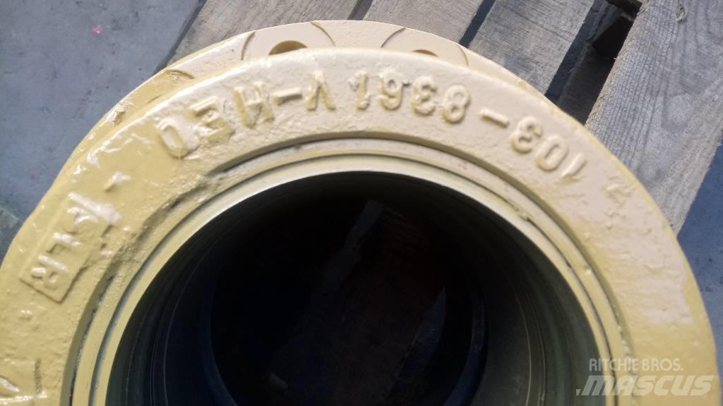 CAT 385 Hydrauliikka