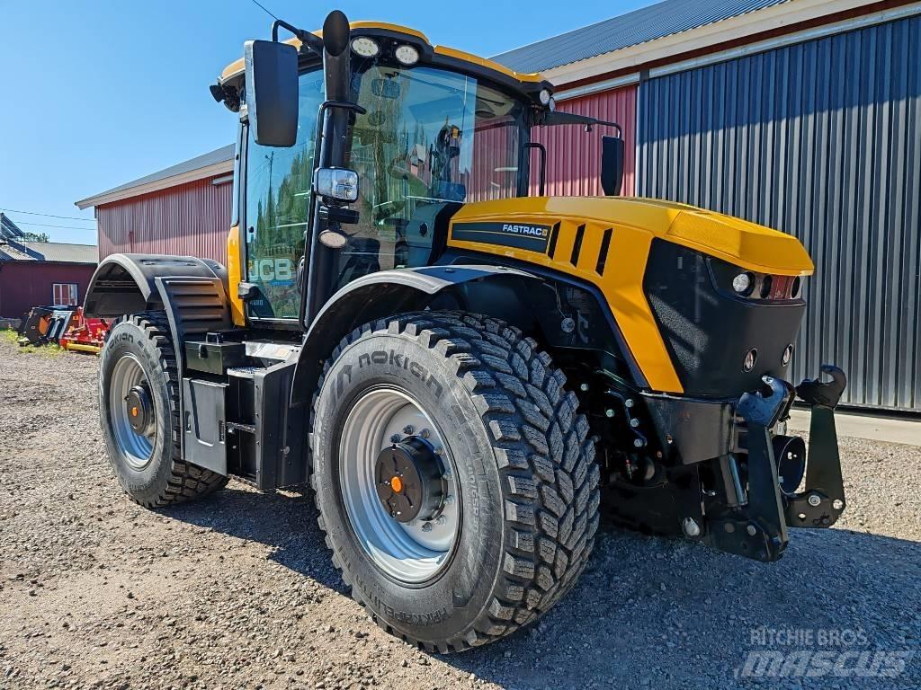 JCB Fastrac 4220 Traktorit