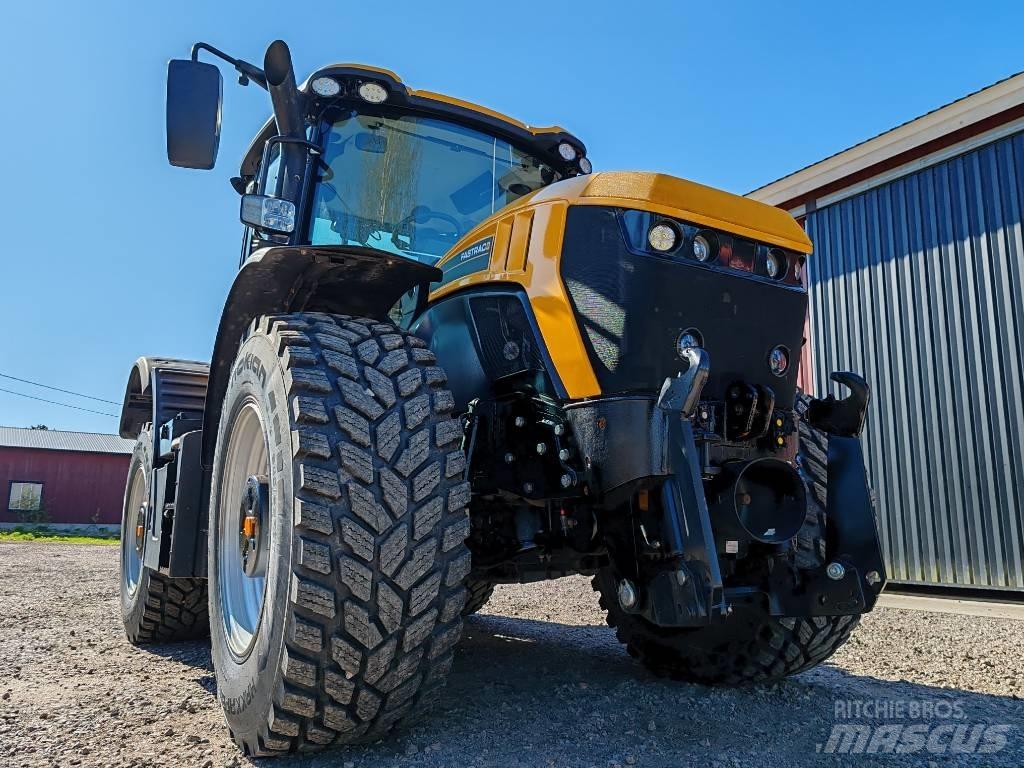 JCB Fastrac 4220 Traktorit