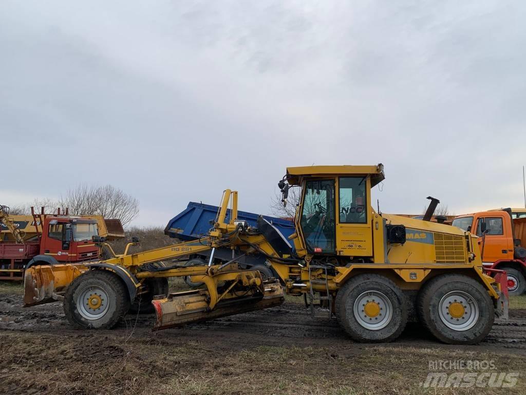 Vammas RG 281 Tiehöylät
