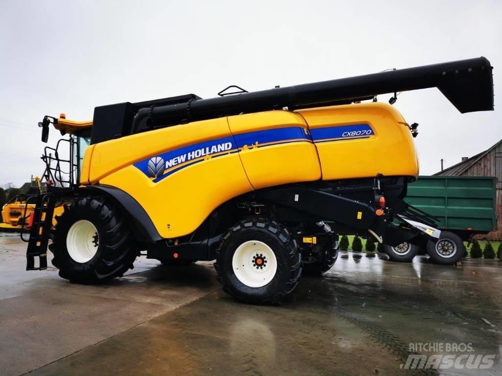 New Holland CX8070 Leikkuupuimurit