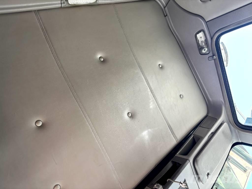 Kenworth T 800 Vetopöytäautot