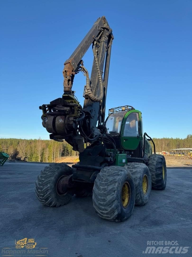 John Deere 1470E Harvesterit