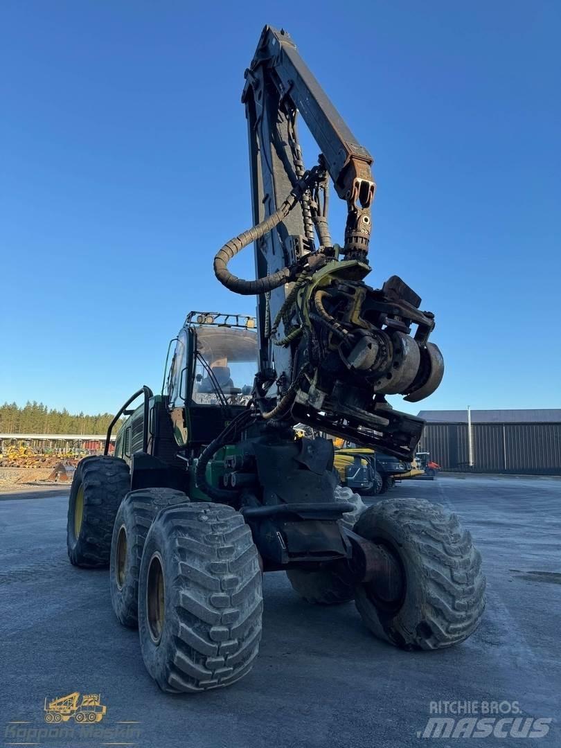John Deere 1470E Harvesterit