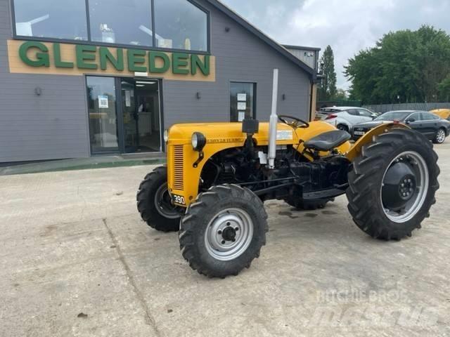 Massey Ferguson 35 Traktorit